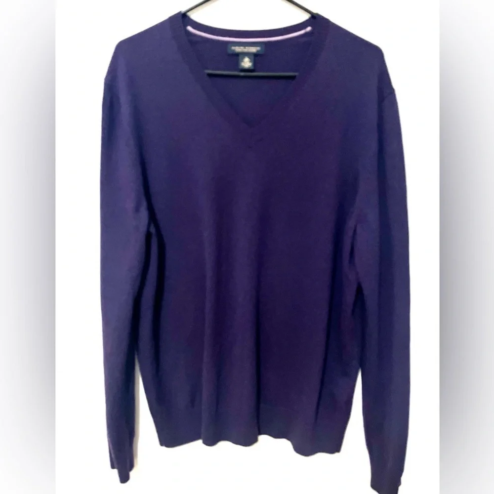 Banana Republic Sweater Mens XL Purple Extra Fine 100% Merino Wool V-Neck Pullon